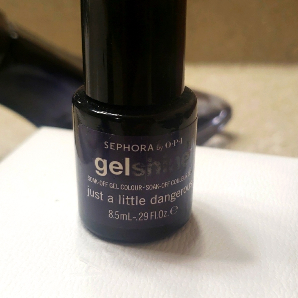 SEPHORA Soak off gel " Just a little dangerous "